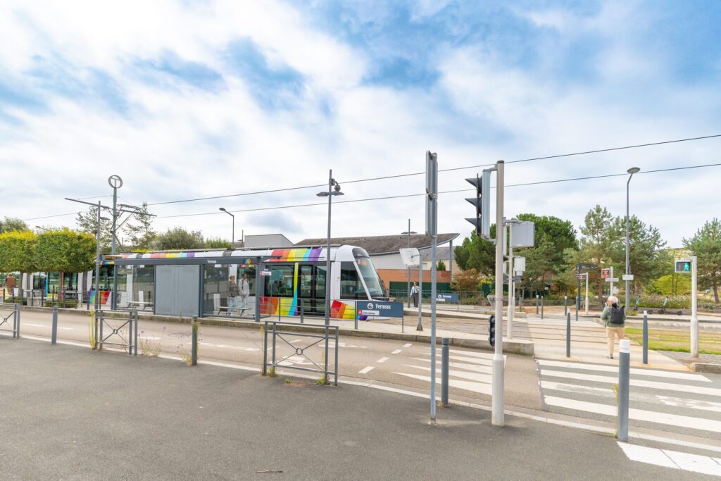 Arrêt de tramway Verneau à Angers, ligne A direction Avrillé-Ardenne
